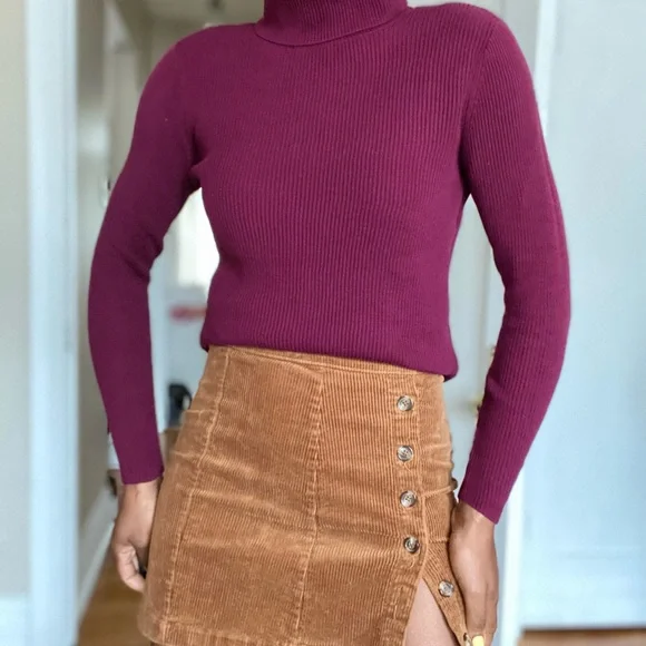 Croft and Barrow Ribbed purple Turtleneck Sweater size medium - Picture 7 of 8